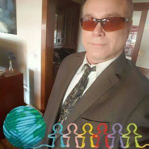 Meet your Posher, Tom